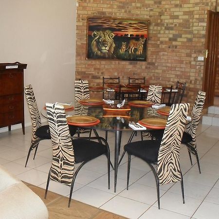 8 Royal Palm B&B Umhlanga Rocks Kültér fotó